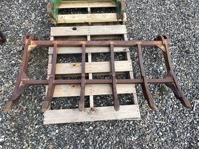 Caterpillar 6' BRUSH RAKE Trash Rake