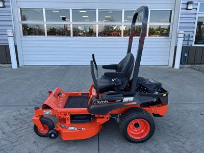 Kubota Z232 Zero Turn Mower