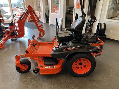 Kubota Z412 Zero Turn Mower