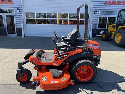 Kubota ZD1211 Zero Turn Mower