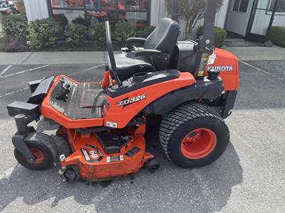 Kubota ZD326 Zero Turn Mower
