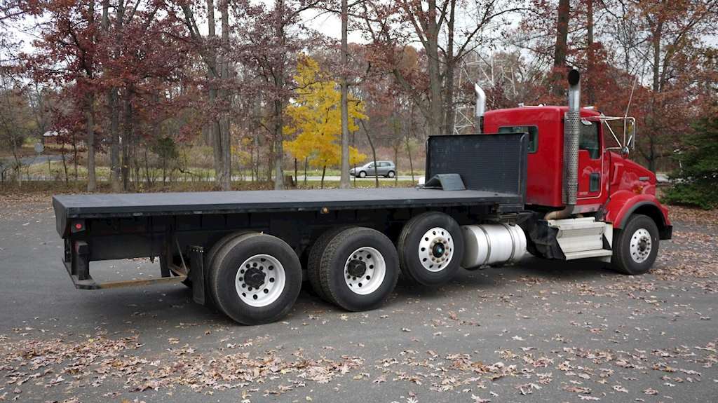 2009 Kenworth T800 Flatbed Truck For Sale, 324,521 Miles Hatfield, PA