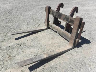 Caterpillar Pallet Fork