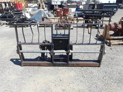 Gradall 9140-5079 Rotating Pallet Forks