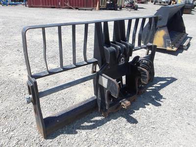 JLG TILT CARRIAGE Rotating Pallet Forks