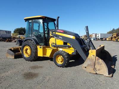John Deere 210L Skip Loader