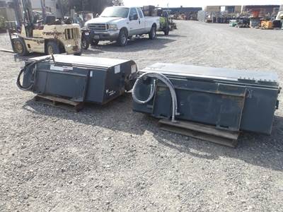 Bobcat 72 SWEEPER Sweeper Attachment