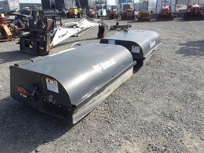 Bobcat SWEEPER 72 Sweeper Attachment