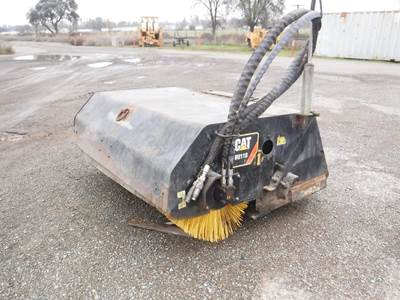 Caterpillar BU118 Sweeper Attachment