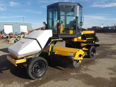 Lay-Mor SWEEPMASTER 400 Sweeper