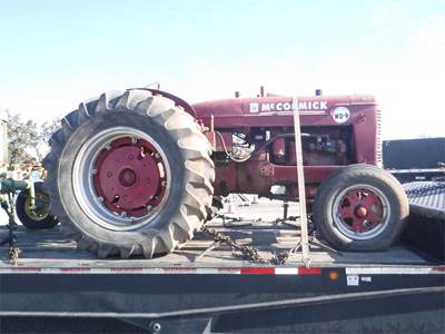 International SUPER WD9 Tractor