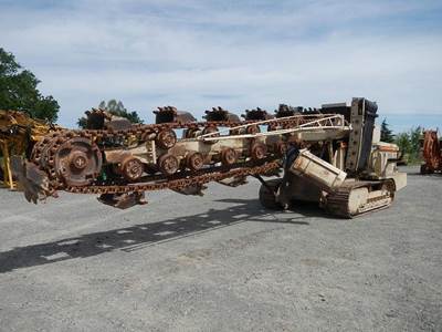 CAPITOL 810 Trencher