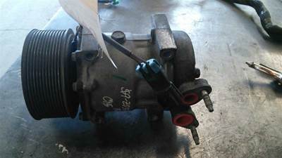 Caterpillar C15 A/C Compressor