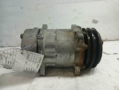 Caterpillar C15 A/C Compressor for a Cat C-15