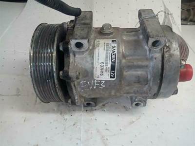 Mercedes-Benz MBE 4000 A/C Compressor for a Mercedes MBE4000