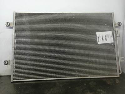 Freightliner Cascadia A/C Condenser