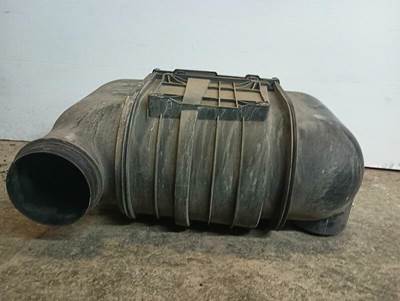 Kenworth T660 Air Cleaner / Air Filter Housing