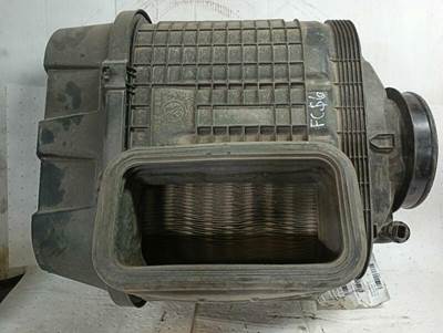 Kenworth T680 Air Cleaner / Air Filter Housing