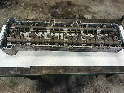 Detroit DD15 Camshaft Housing