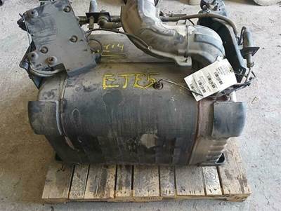 Detroit DD13 DPF Assembly