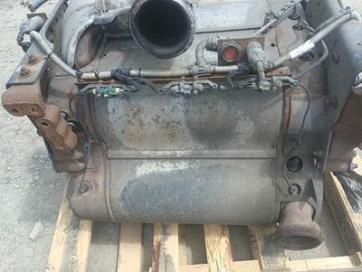 Detroit DD15 DPF Assembly