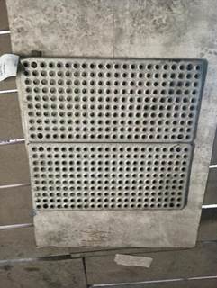 International 9200i Deck Plate / Catwalk