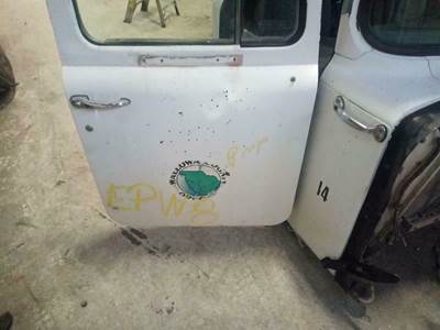 Mack Superliner RW713 Front Door Assembly for a Mack RW713