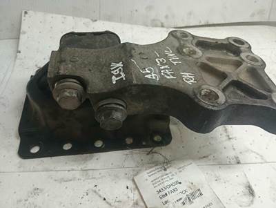 Cummins ISX Engine Mount