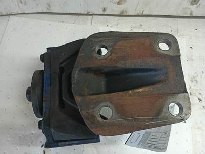 Cummins N14 Engine Mount