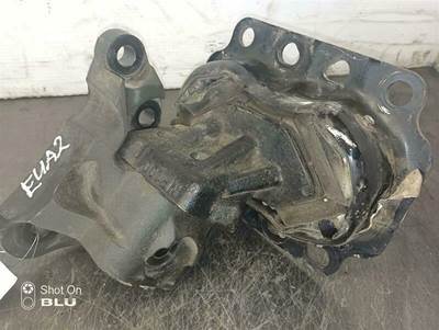 Paccar MX-13 Engine Mount