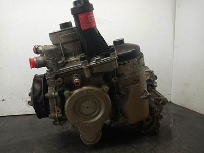 Detroit DD15 Engine Oil Cooler