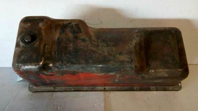 International 404 Engine Oil Pan