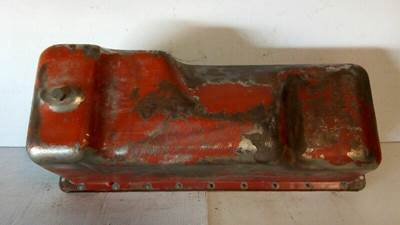 International 404 Engine Oil Pan