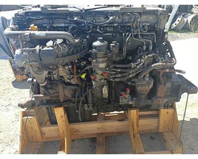 Detroit DD15 Engine