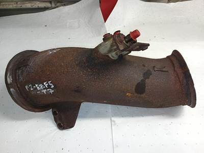 Freightliner Cascadia Exhaust Pipe