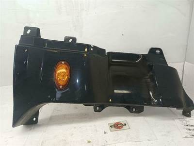 Freightliner Cascadia Fender Extension