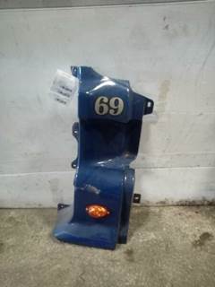 Freightliner Cascadia Fender Extension