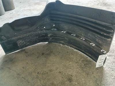 Freightliner Cascadia Fender