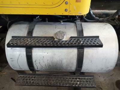 International 9100 Fuel Tank