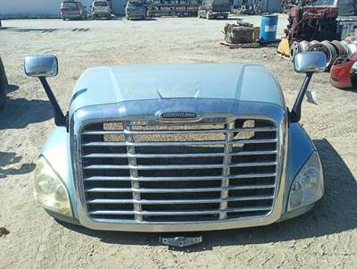 Freightliner Cascadia 125 Hood