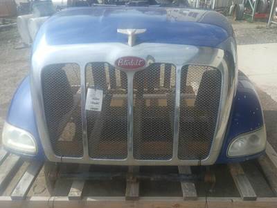 Peterbilt 387 Hood