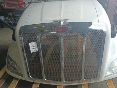 Peterbilt 579 Hood