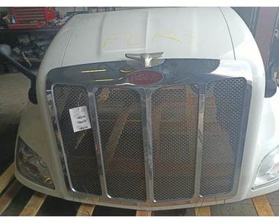 Peterbilt 579 Hood