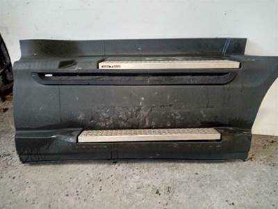 International ProStar Truck Skirt