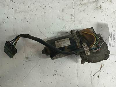 International 9100i Windshield Wiper Motor
