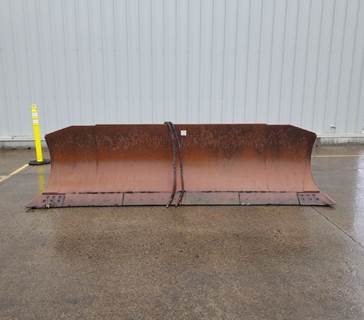 Caterpillar Blade 8E1092 for a CAT
