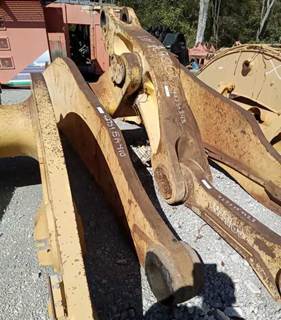 Caterpillar Boom KM-427S95A410 for a CAT