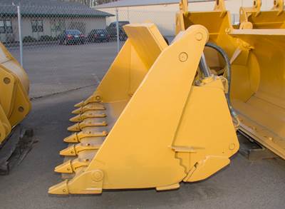 Caterpillar Bucket 60-0270 for a CAT