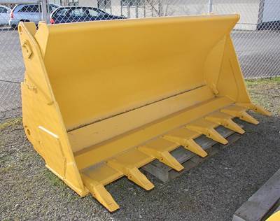 Caterpillar Bucket 60-1558 for a CAT