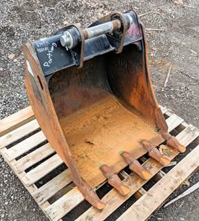 Caterpillar Bucket 60-1892 for a CAT